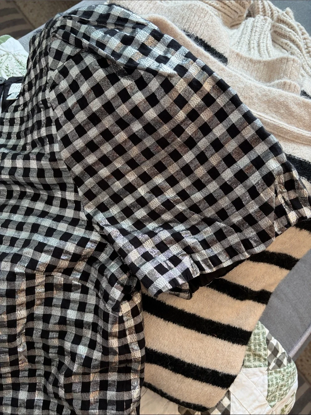 J. Crew ๐๐๏ธ Black & Cream Gingham Top NWT NEW BUNDLE W/ 2 FREE H&M sweaters - Picture 4 of 5